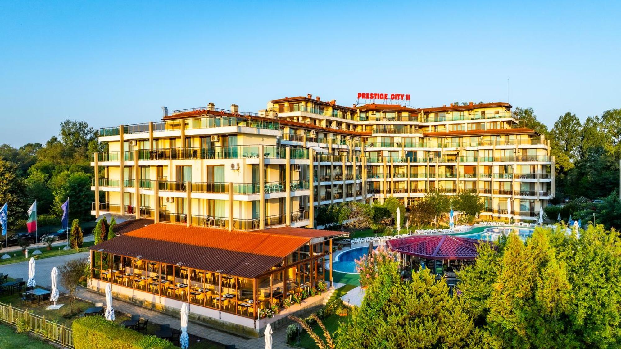 Aparthotel Hotel Prestige City II Primorsko Bagian luar foto