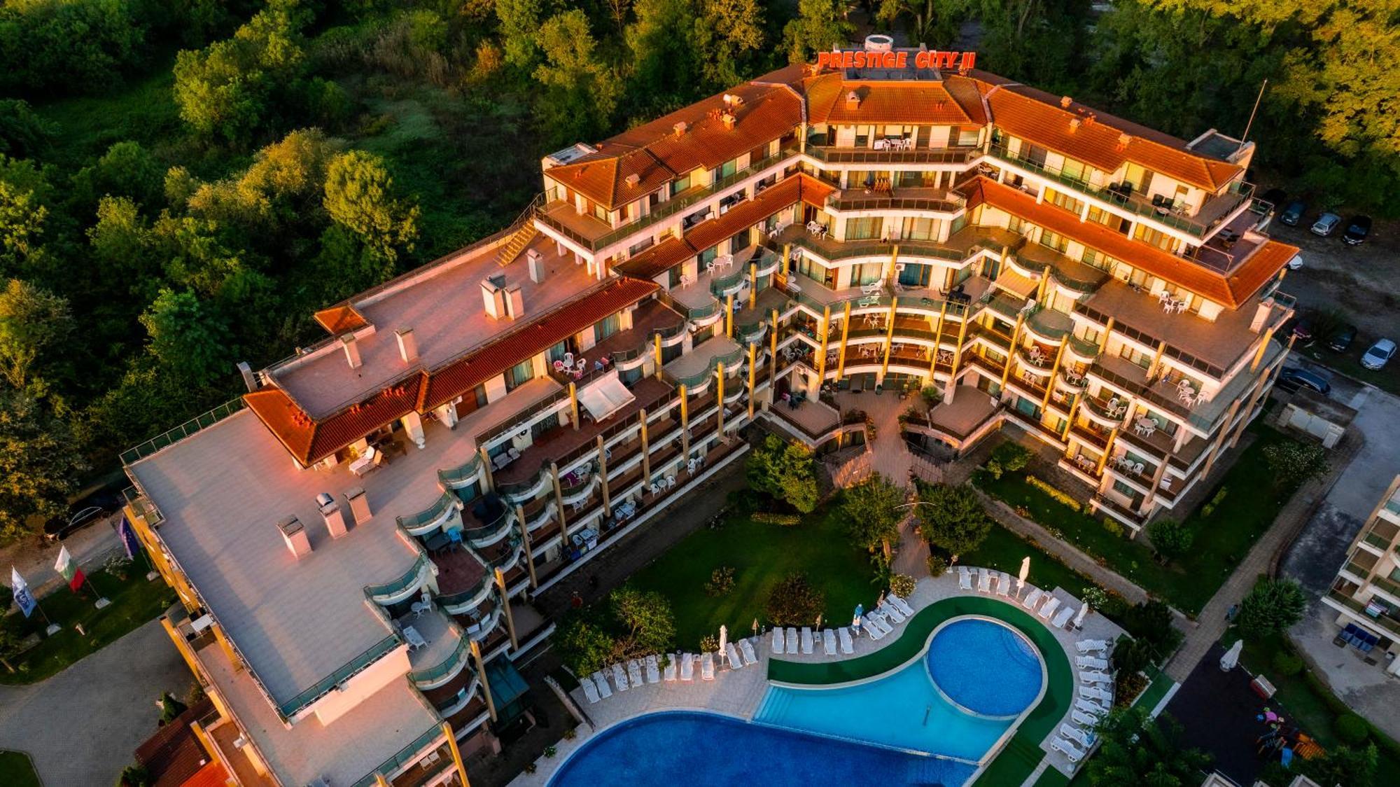 Aparthotel Hotel Prestige City II Primorsko Bagian luar foto