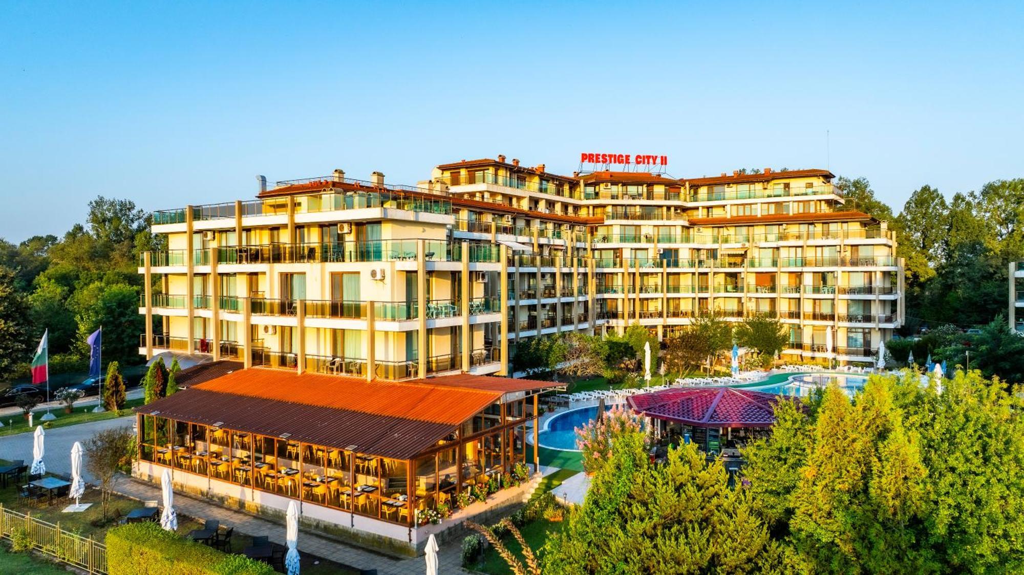 Aparthotel Hotel Prestige City II Primorsko Bagian luar foto