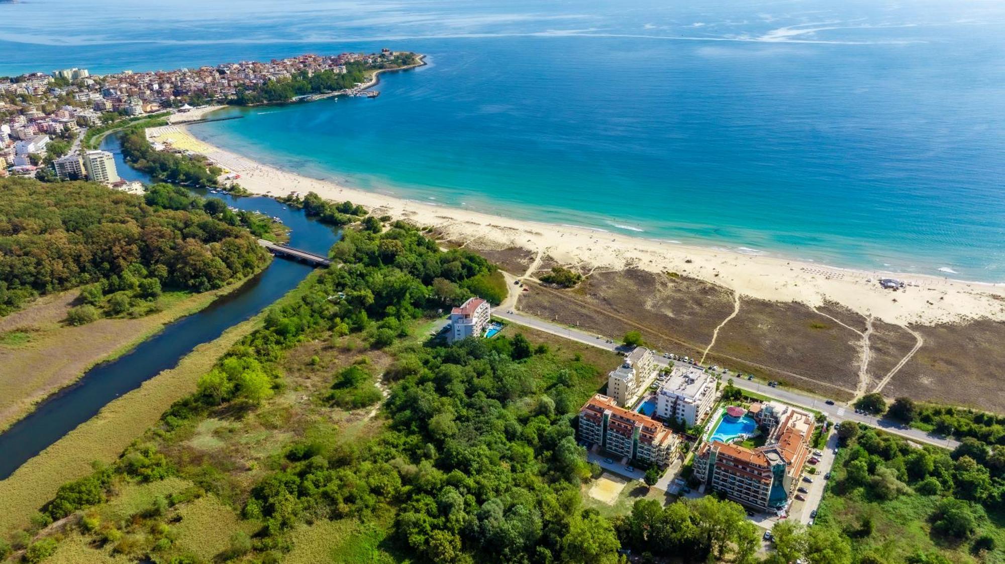 Aparthotel Hotel Prestige City II Primorsko Bagian luar foto